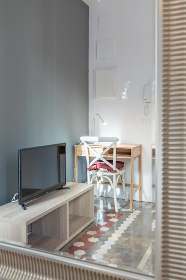 Apt With Antique Floor & Lots Of Sun Light Valencia Exterior foto