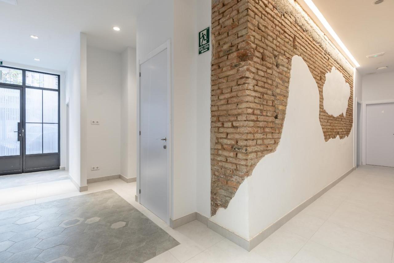 Apt With Antique Floor & Lots Of Sun Light Valencia Exterior foto