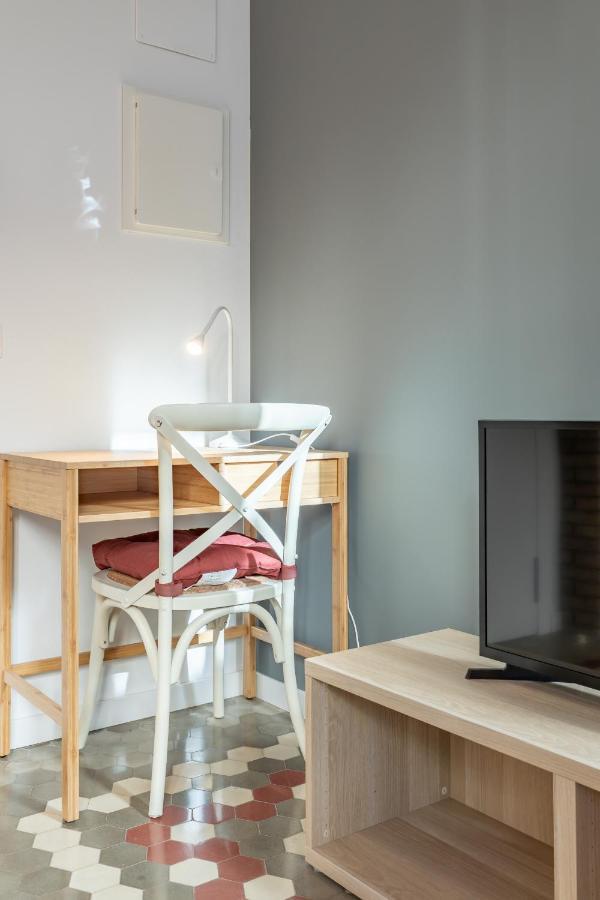 Apt With Antique Floor & Lots Of Sun Light Valencia Exterior foto